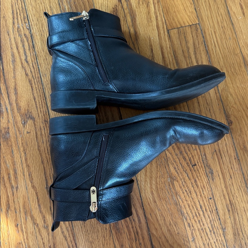 Tommy Hilfiger Black Ankle Boots with Gold Accents 8 - Picture 7 of 10